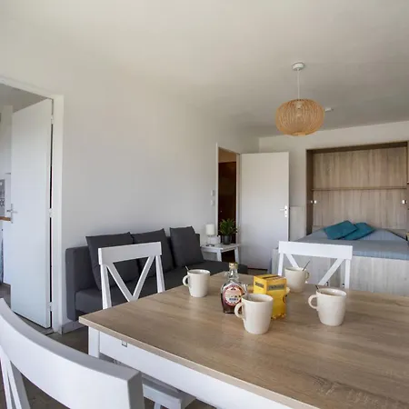 Provencal By Interhome * 滨海卡涅